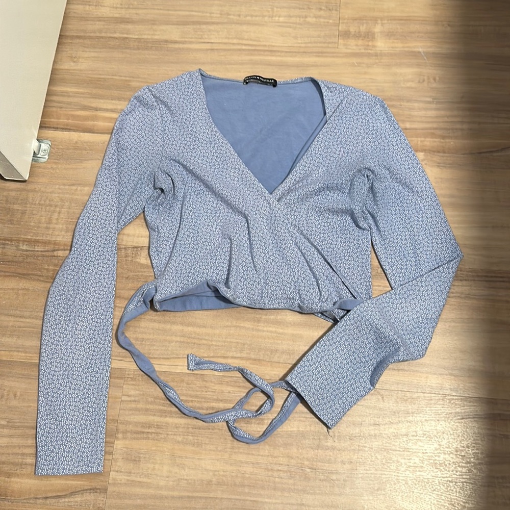 Brandy Melville tie back long sleeve